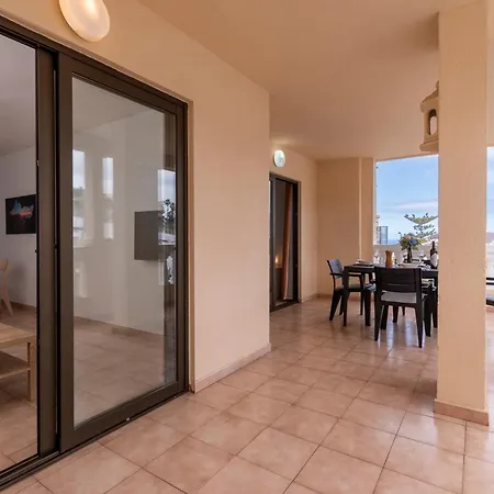 Lovely 1 Bedroom Location لوس كريستيانوس