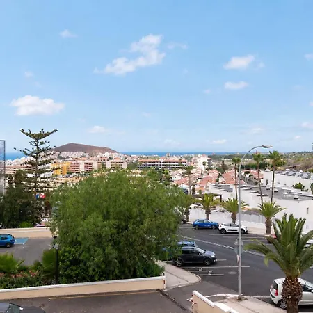 Lovely 1 Bedroom Location شقة *