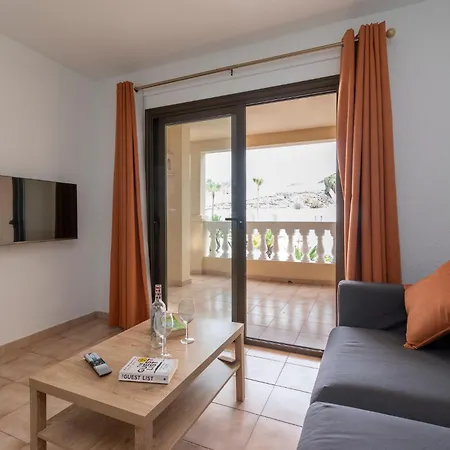 شقة Lovely 1 Bedroom Location *