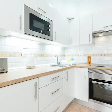 Lovely 1 Bedroom Location لوس كريستيانوس